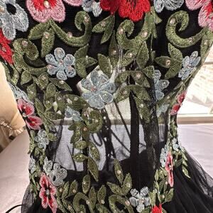 Blondie Nites Women's Juniors' Corset Black Floral Embroidered Tulle Dress Sz 7